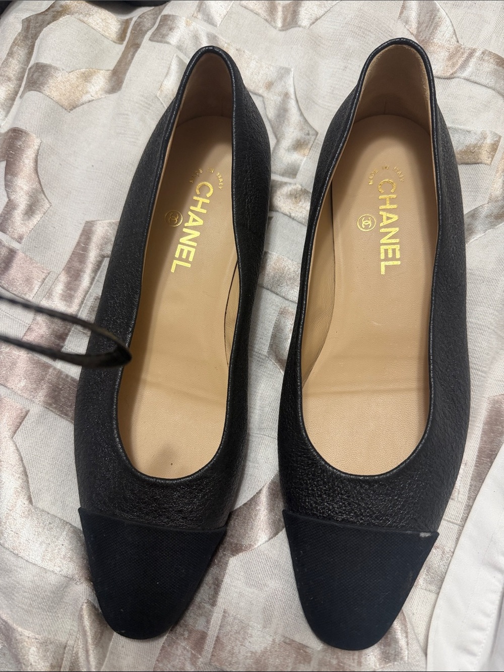 CHANEL Black Leather Ballet Flats with Black Fabric Cap